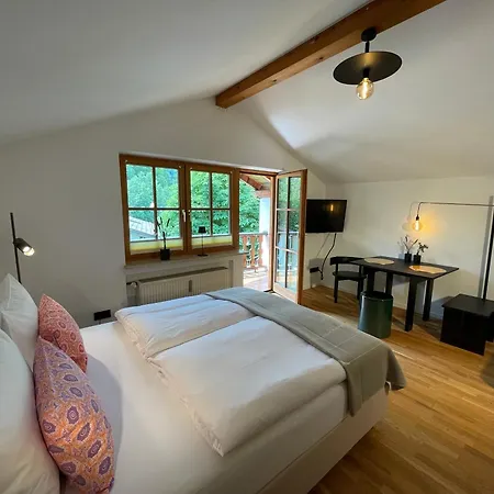 Apartment Design-studio Mit Zugspitzblick Grainau